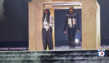 R&B icons bring timeless hits to packed Miami concert