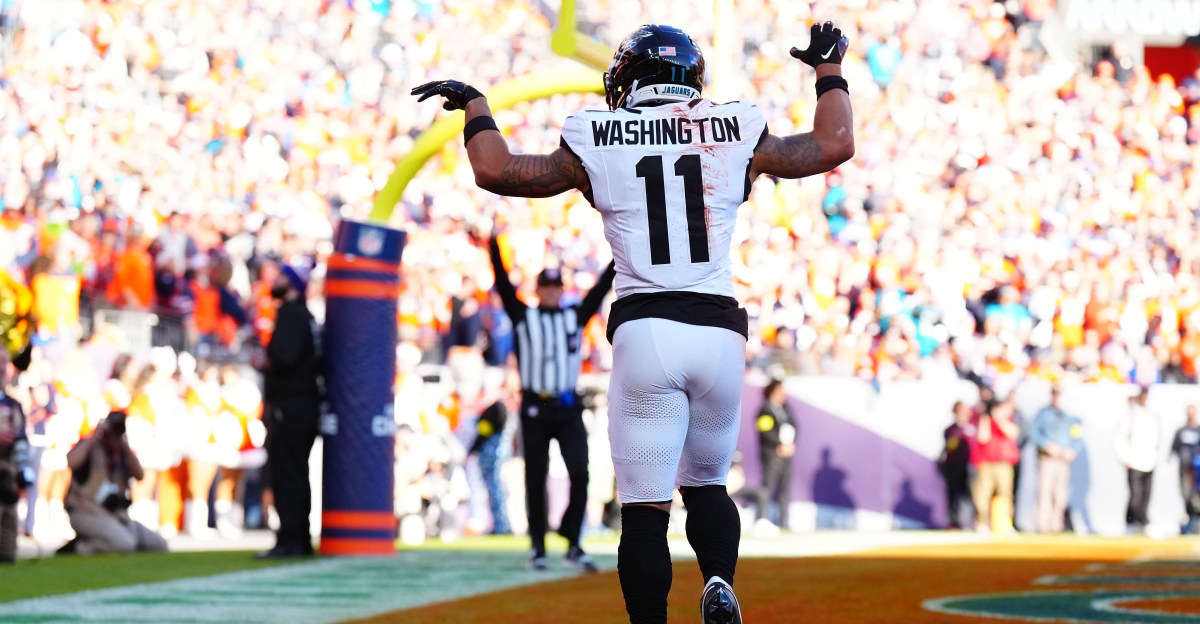 Jacksonville Jaguars defeat Denver Broncos at Mile High in Week 16