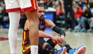 Slow starts send Hawks to fifth straight loss in defeat to Miami