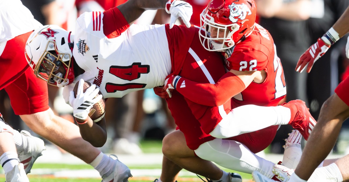 Fresno State stifles Miami (OH) offense, 18-3, in Snoop Dogg Arizona Bowl