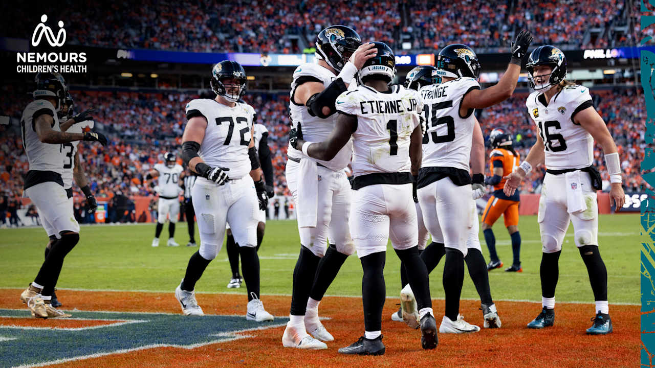 LB Foye Oluokun on Team Camaraderie The Day After Week 16 Win Over Broncos