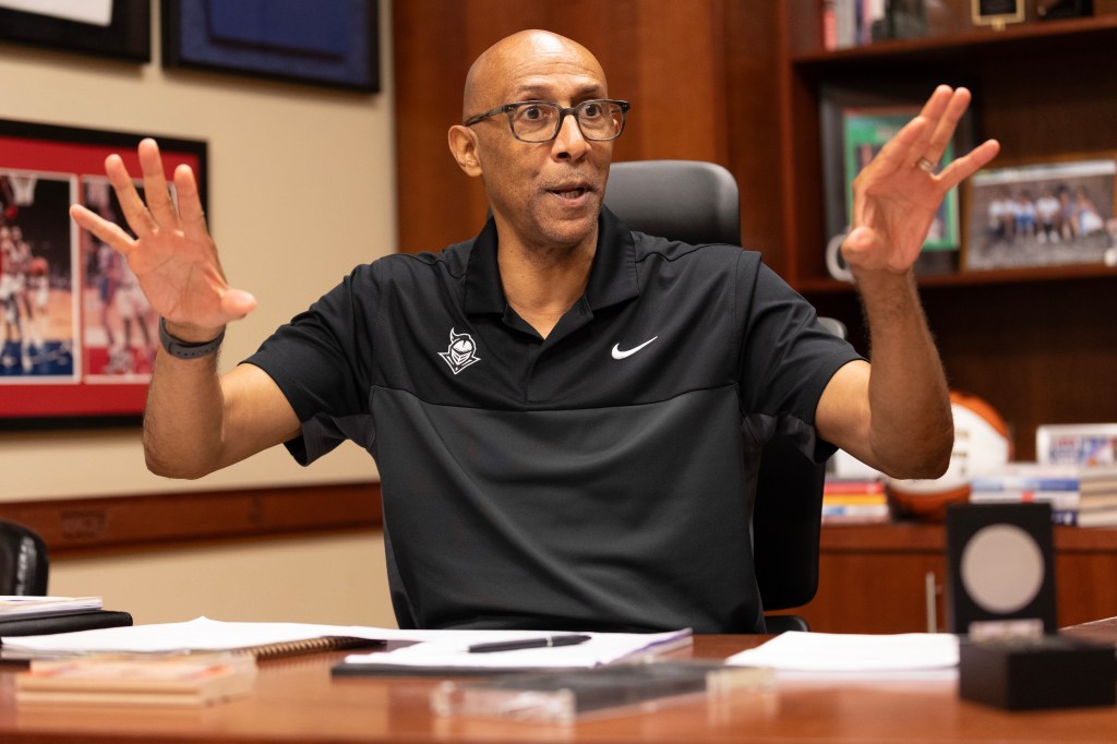 Fulks, UCF overwhelm Towson in 86-61 win – Orlando Sentinel