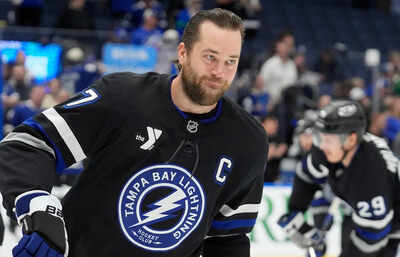 NHL Player Injury: Tampa Bay Lightning captain Victor Hedman to remain away till February, due to elbow surgery