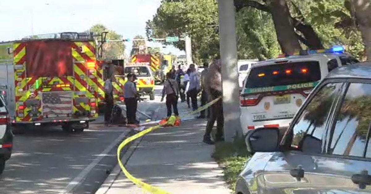 Dead man found floating in Northwest Miami-Dade, deputies say