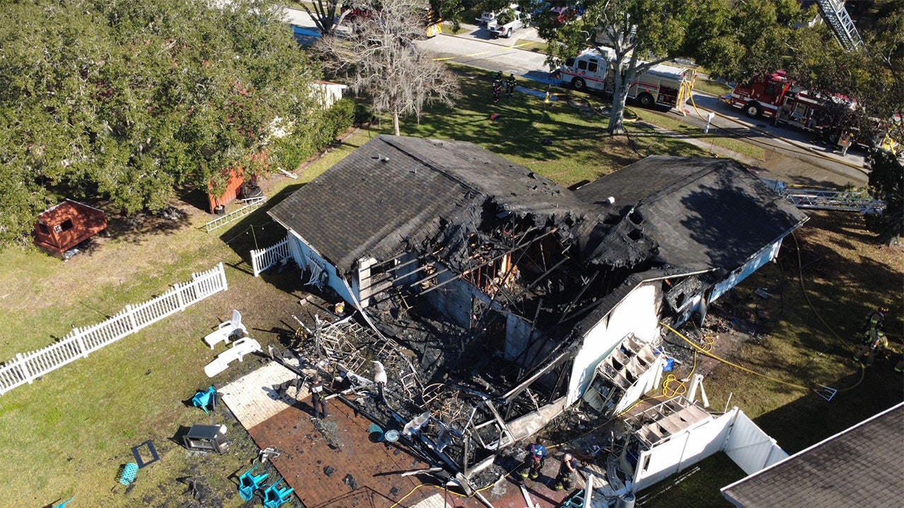 Family displaced after fire rips through roof of Oldsmar home: OFR