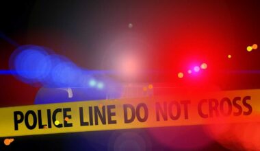 Miami-Dade deputy injured in Doral crash