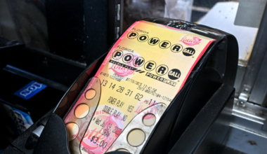 Powerball jackpot climbs to $875 million
