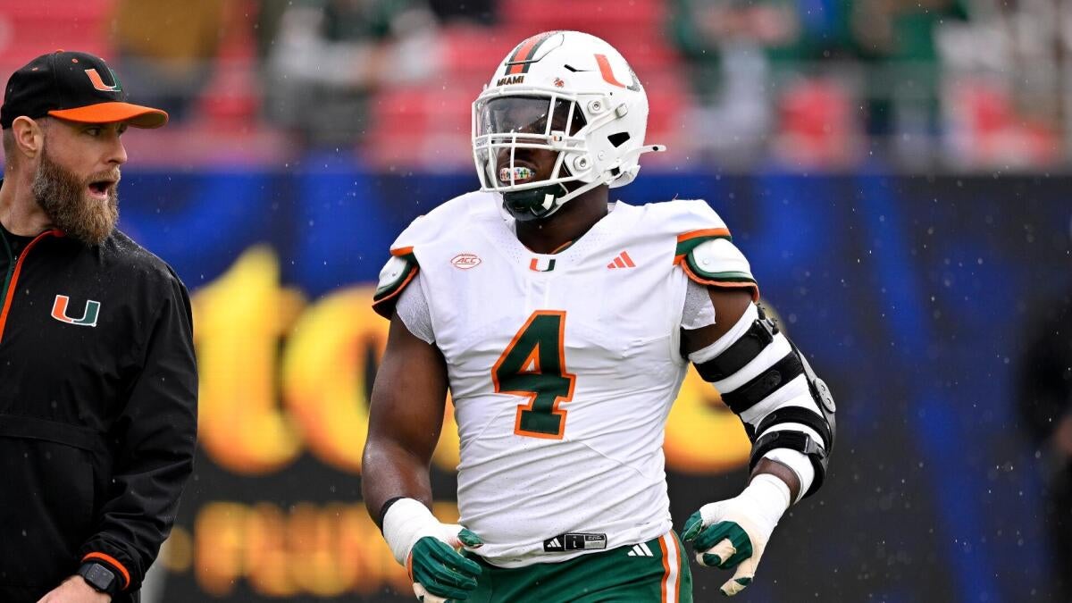 Miami vs. Texas A&M prediction, odds, spread: 2025 College Football Playoff first-round expert picks