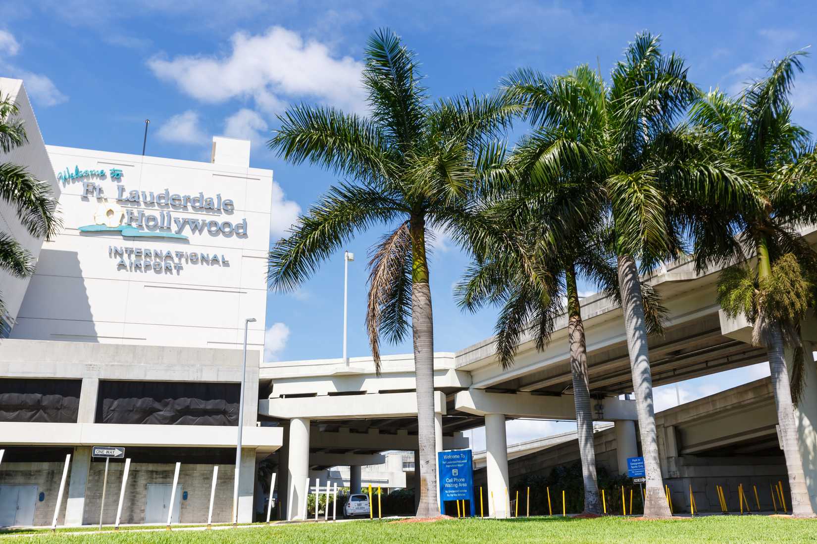 Logo of Fort Lauderdale airport (FLL) in Florida.