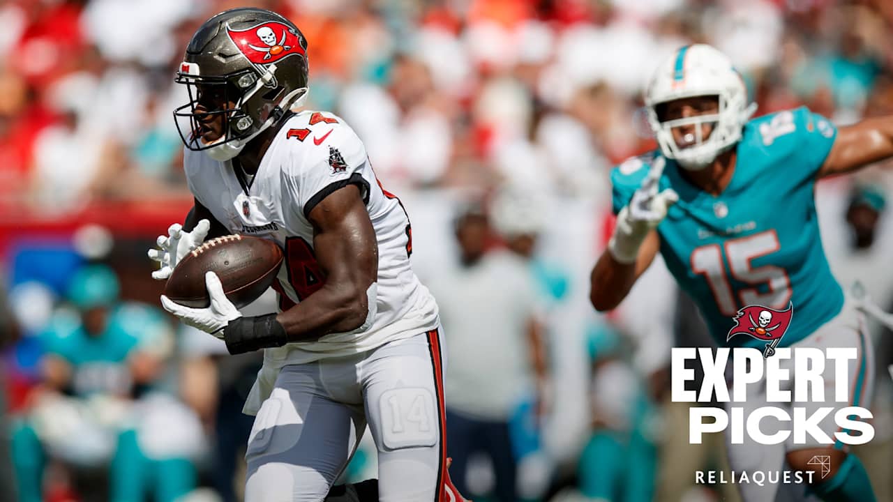 Buccaneers vs. Dolphins Expert Picks