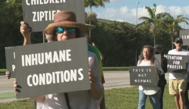 Protesters hold Christmas Day vigil outside Broward immigration detention center