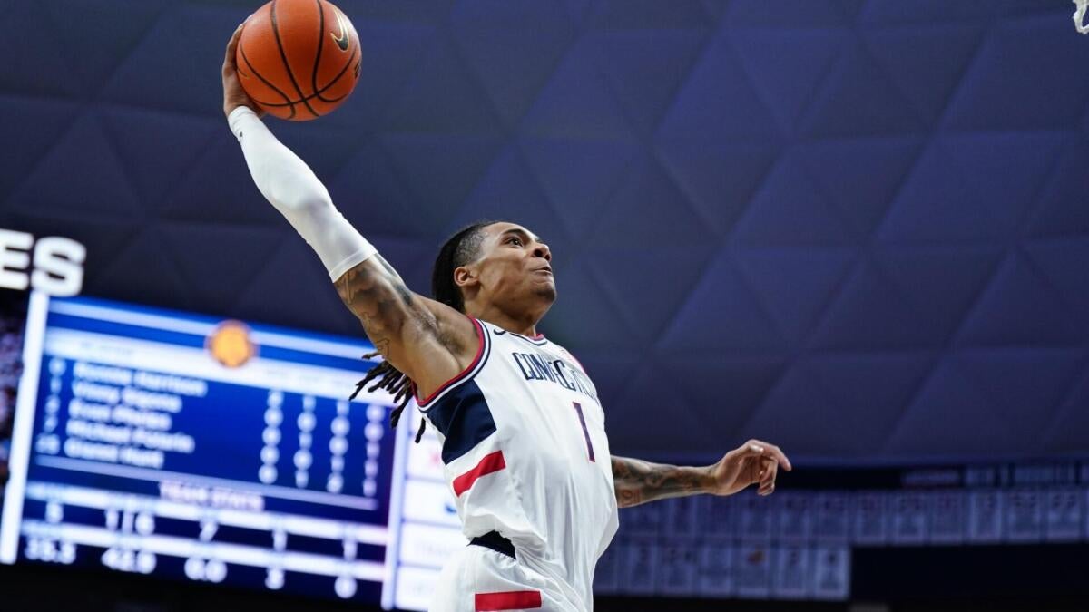 Florida vs. UConn prediction, odds, spread: 2025 Jimmy V Classic picks from proven model