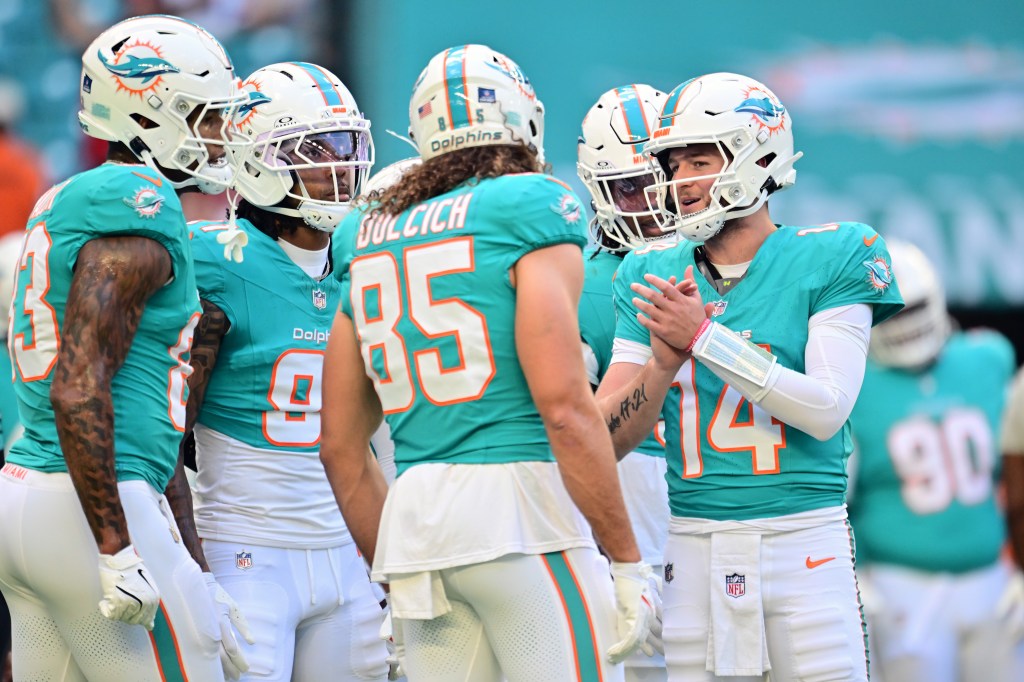 Miami Dolphins 20, Tampa Bay Buccaneers 17