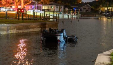 1 dead after SUV crashes into canal off Caloosahatchee River near Midpoint Bridge in Fort Myers