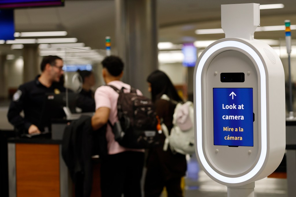 Orlando airport expands facial IDs for international flyers