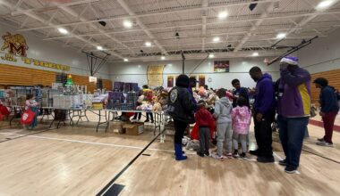 Tampa police officers helped hundreds of kids in need get toys for the holidays with the agency's annual Enchanted Wonderland event. (Spectrum News/Tyler O'Neill)