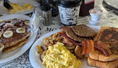 Longtime Edgewater Deli Thrives After 20 Years