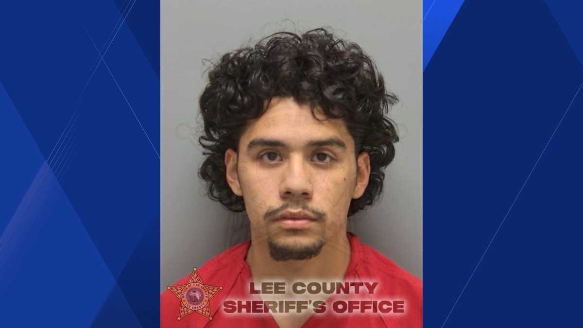 Fort Myers 'super speeder' accused of driving over 100 mph, arrested by Florida Highway Patrol