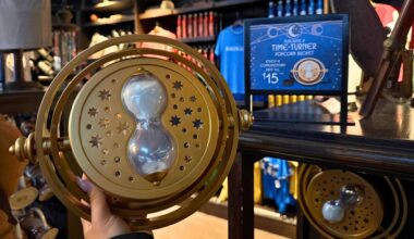 Time Turner popcorn bucket in Wizarding World of Harry Potter