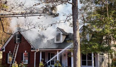 Tallahassee Fire Department responds to two house fires in Downtown Tallahassee