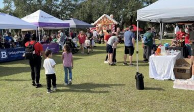 Tampa Bay Moms Group spreads holiday cheer with Stuff the Stocking