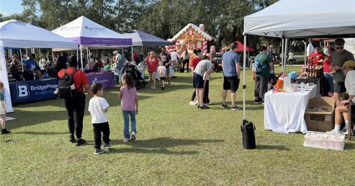 Tampa Bay Moms Group spreads holiday cheer with Stuff the Stocking