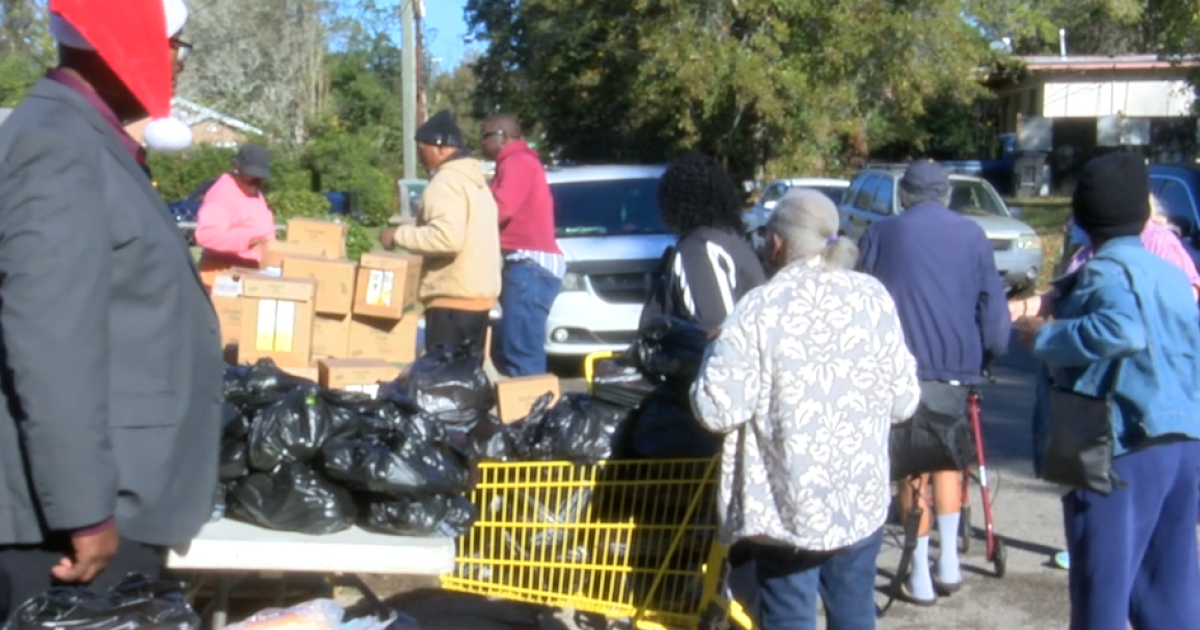 Urban League holds Christmas celebration, food distribution Friday