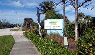 Guest details fire evacuation from Jensen Beach resort