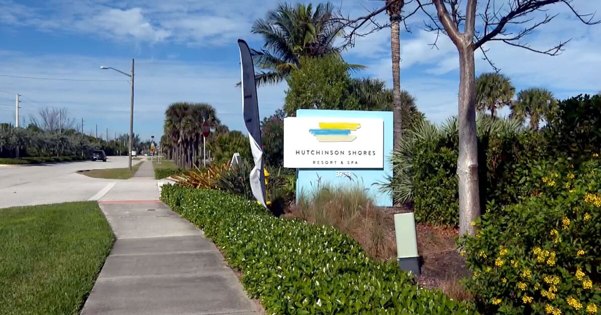 Guest details fire evacuation from Jensen Beach resort