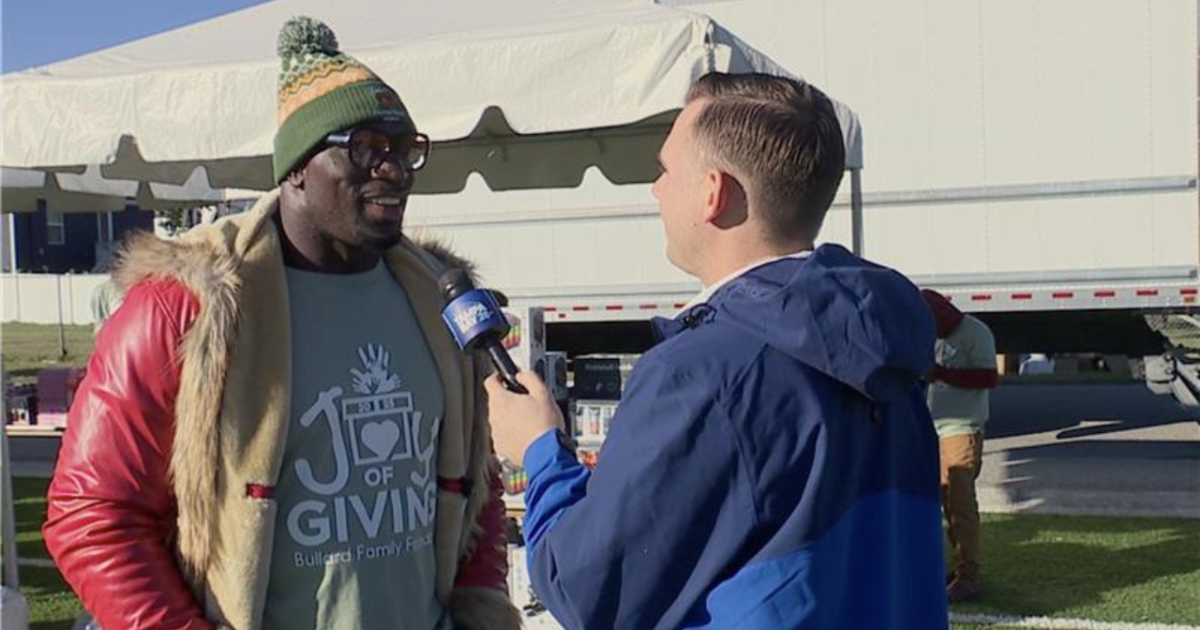 WWE legend Titus O'Neil hosts 17th annual 'Joy of Giving' celebration in Tampa