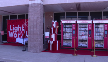 'Giving Machine' brings unique way to donate to community this holiday season