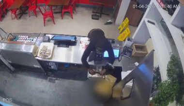 Chicken restaurant owner speaks out after video shows man stealing cash register before fighting clerk, taking off empty-handed - WSVN 7News | Miami News, Weather, Sports