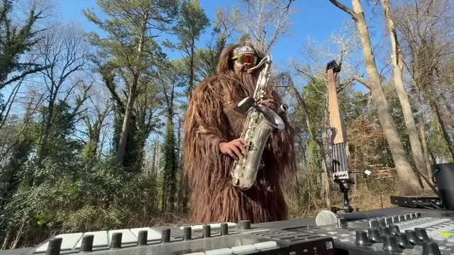 Musical creature Saxsquatch stomps into Fort Lauderdale for an unforgettable night of music - WSVN 7News | Miami News, Weather, Sports