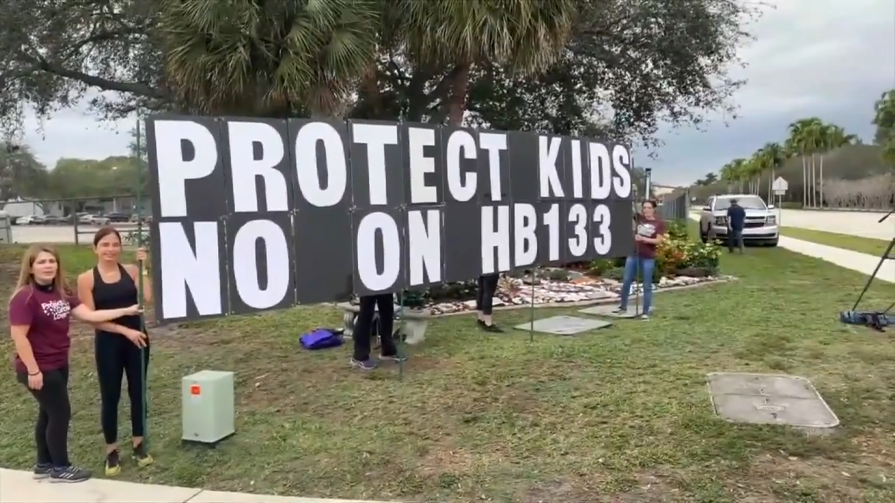 Ahead of floor action in Tallahassee, Parkland parents push to stop bill that would reduce age to purchase some guns - WSVN 7News | Miami News, Weather, Sports