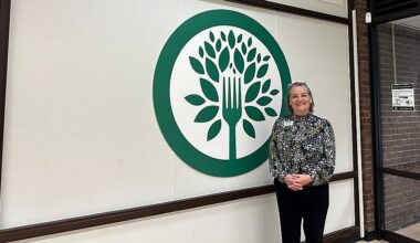 Eleanor Saunders, CEO, at the Riverview ECHO location. (Spectrum News/Lizbeth Gutierrez)