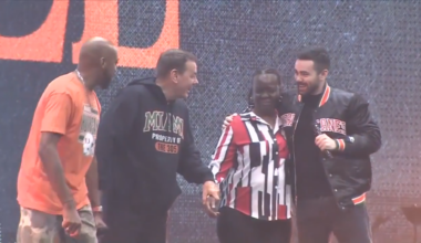 First Baptist Church in Fort Lauderdale gives away national championship tickets to lucky churchgoer - WSVN 7News | Miami News, Weather, Sports