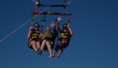 90-year-old man parasails off Fort Myers Beach to celebrate birthday - WSVN 7News | Miami News, Weather, Sports