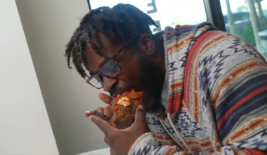 Try some pepperonis and Buffalo chicken on these savory treats at Parlor Doughnuts in Fort Lauderdale - WSVN 7News | Miami News, Weather, Sports