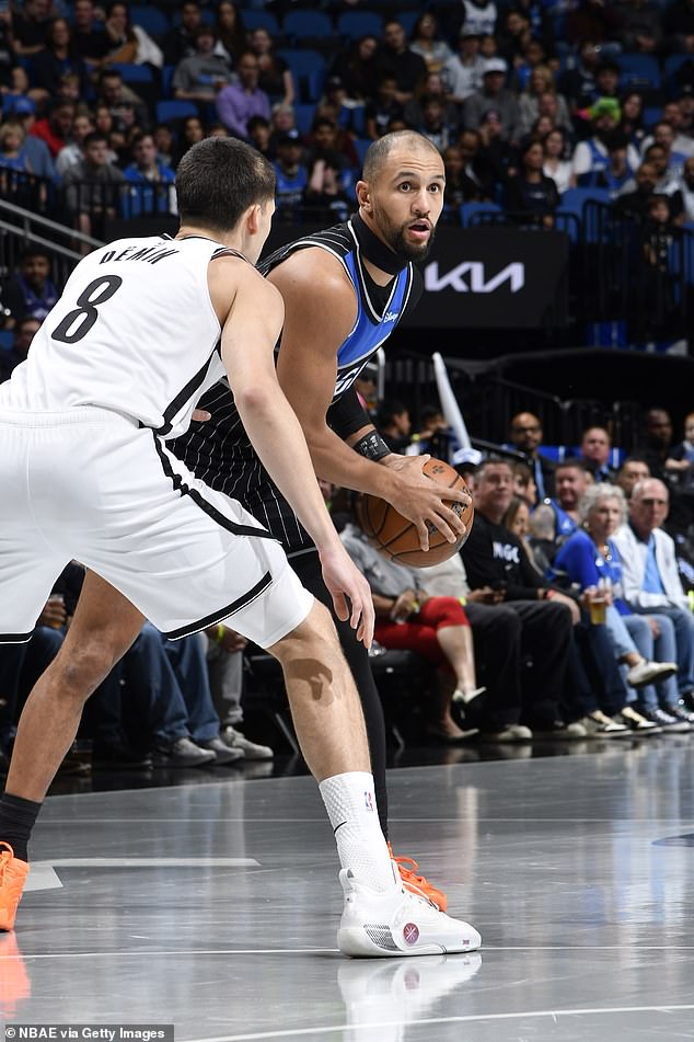 The league have said Suggs is no longer allowed to wear his headband around his neck