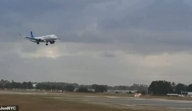 United Flight 2323 experienced a 'mechanical issue' while landing at Orlando International Airport on Sunday