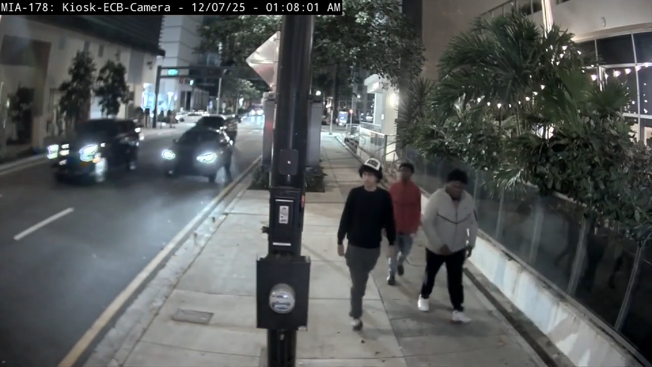 Miami Police seeking public’s assistance in identifying 3 men accused of armed robbery - WSVN 7News | Miami News, Weather, Sports