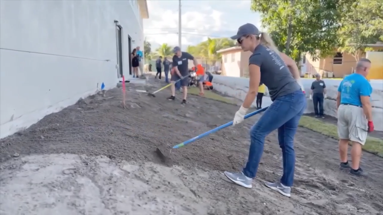 Local business owners help new homeowners at Habitat’s 7th CEO Build in Fort Lauderdale - WSVN 7News | Miami News, Weather, Sports