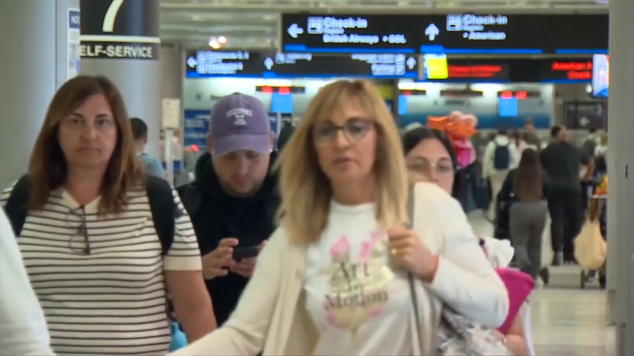 Winter Storm Fern leaves South Florida airports packed with travelers dealing with cancellations, delays - WSVN 7News | Miami News, Weather, Sports