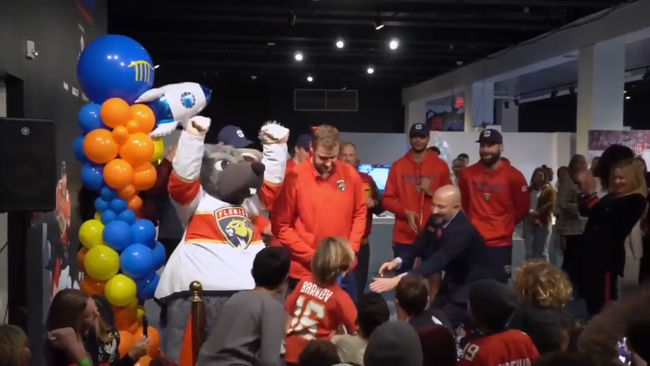 Florida Panthers players partner with Museum of Discovery and Science for ‘Hockey: Faster than Ever’ exhibit - WSVN 7News | Miami News, Weather, Sports
