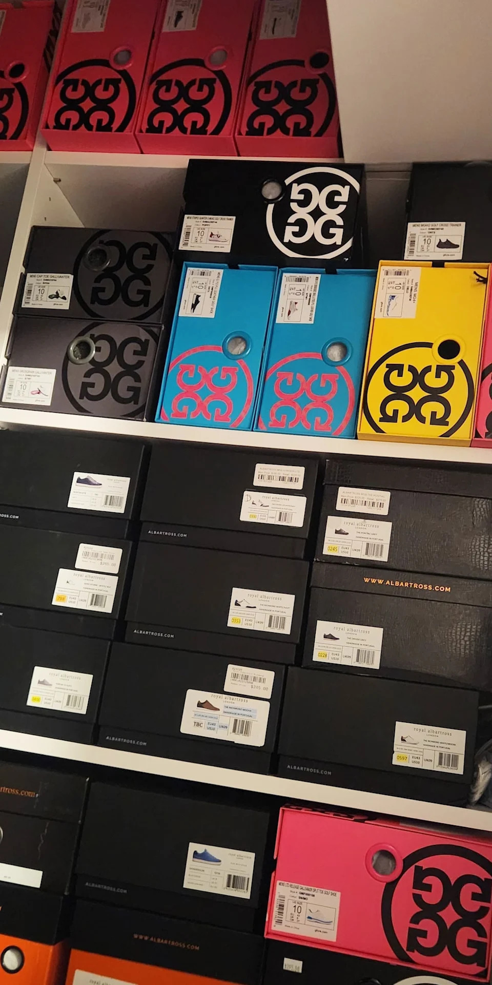 /content/dam/images/golfdigest/fullset/2025/11/shoeguy_boxes.jpg