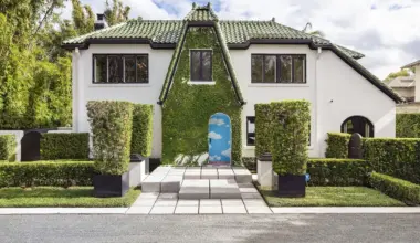 Century-old Winter Park home that housed Rollins College's first frat is for sale