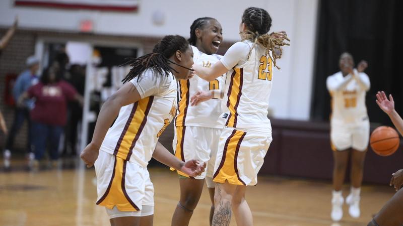 Comeback Cats Rattle Off SWAC-Opening Win