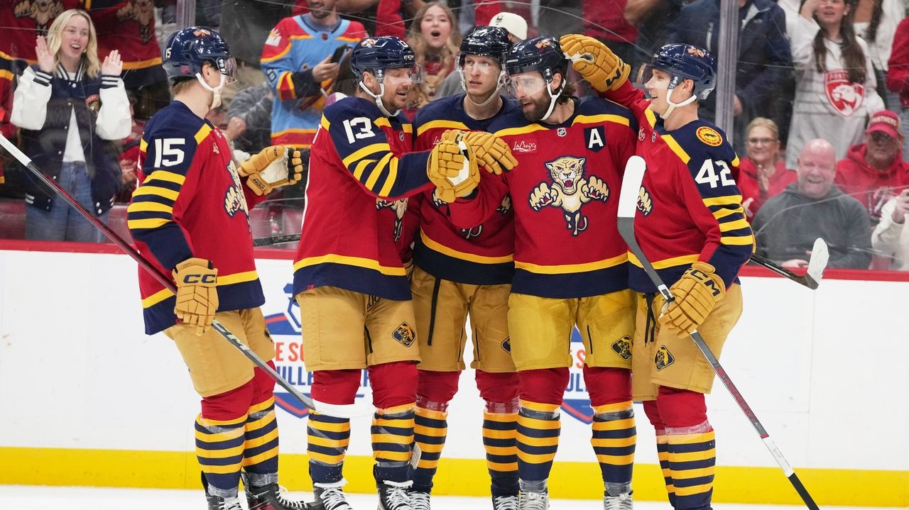 Florida holds off Colorado 2-1, hands Avs just 3rd regulation loss of season