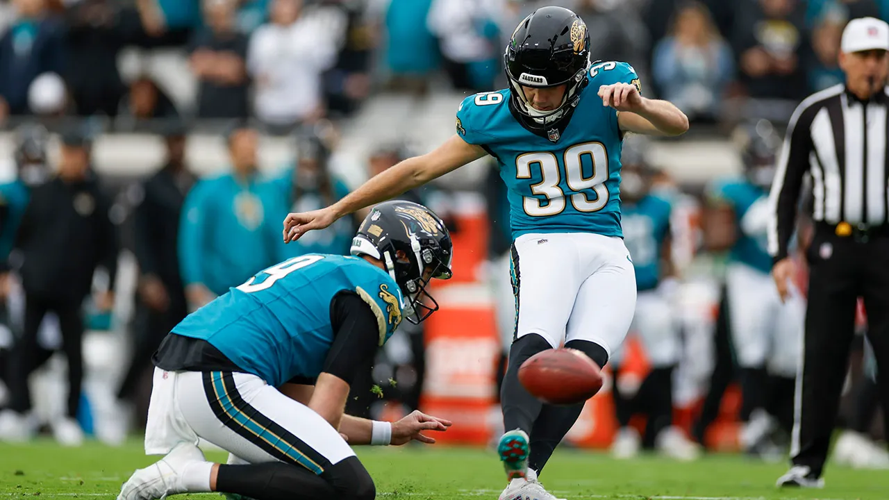 Jaguars' Cam Little knocks down 67-yard field goal