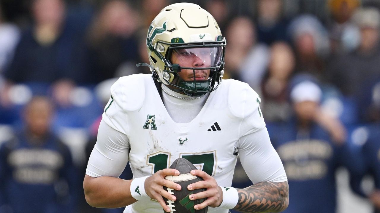 Quarterback Byrum Brown transferring from South Florida to Auburn